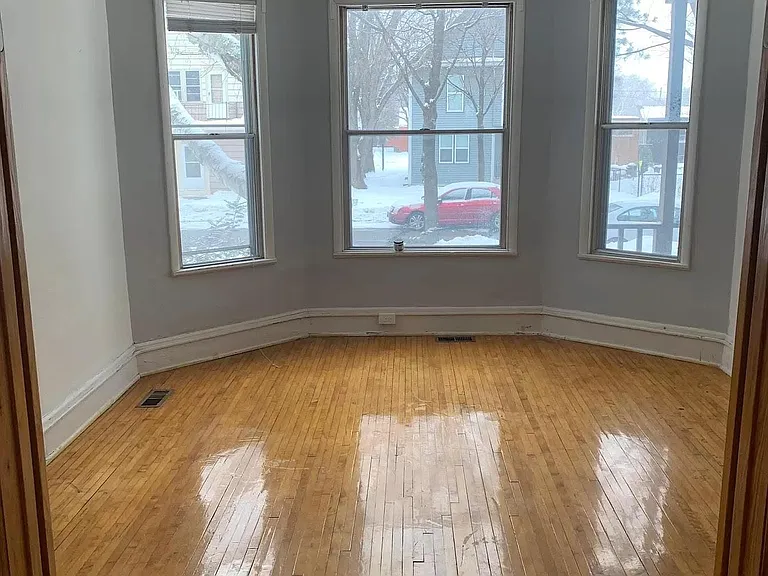 1905 Feronia Ave #3 — Photo 2