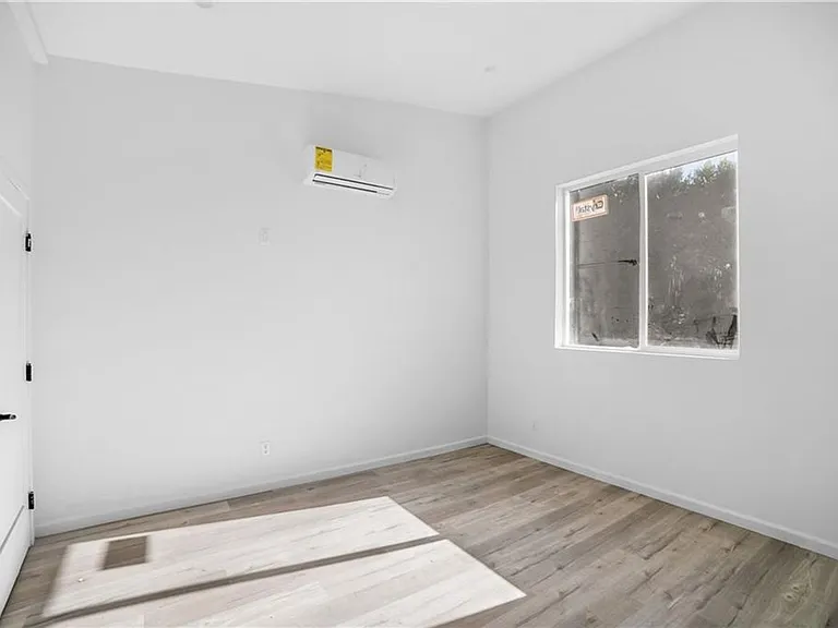 20536 Enadia Way — Photo 5
