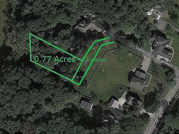 8 Lightshine Ln, Columbus, OH 43235