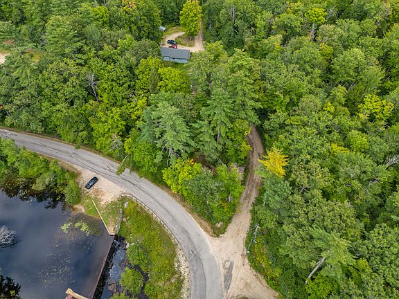 3rd image of 9 Hussey Hill Road