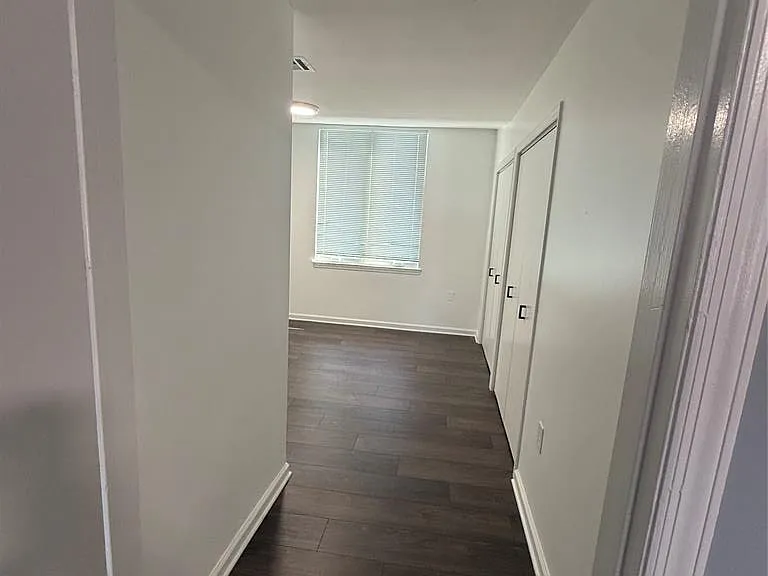 310 Passaic Ave — Photo 2
