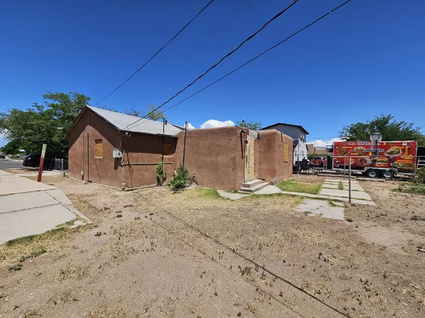 4946 La Cienega St NW, Albuquerque, NM 87107