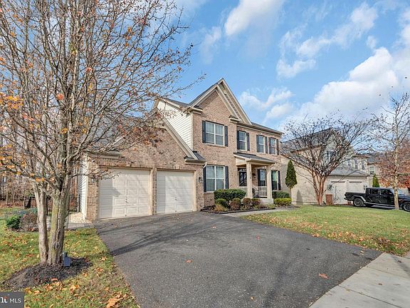 3rd image of 2710 Swann Wing Ct