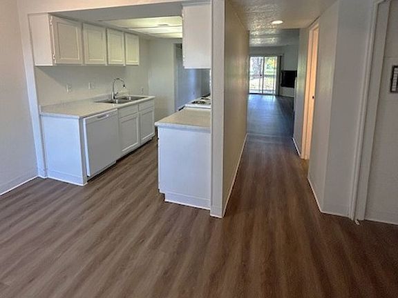 3rd image of 5283 S Gravenstein Park