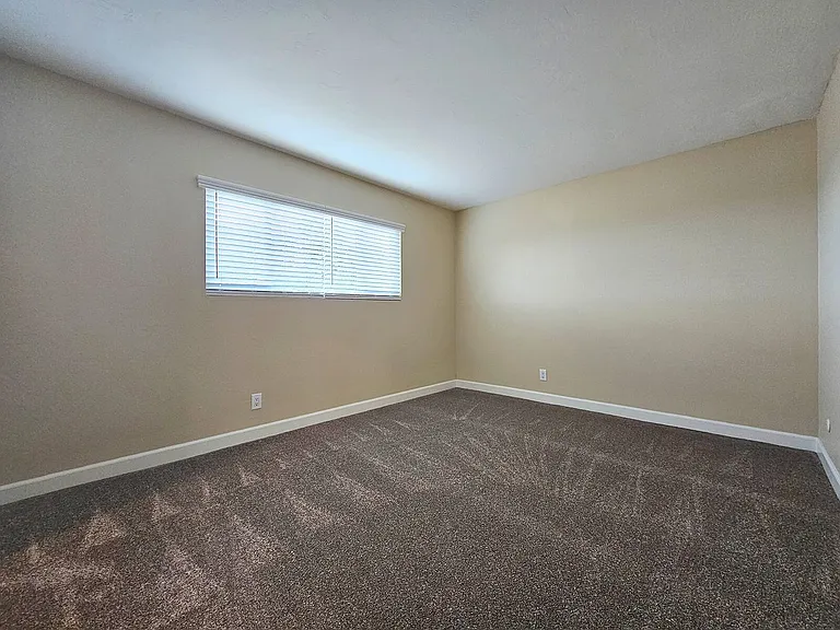 5946 Lauretta St — Photo 22