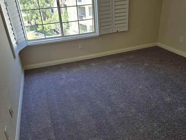 5520 Owensmouth Ave #313 — Photo 13