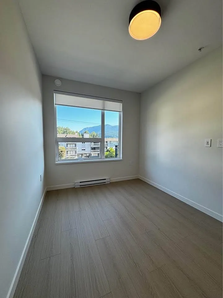 2 bed, 995 sqft, $3,090 — Photo 4