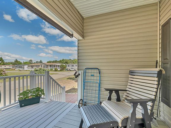 4th image of 41 Circle Drive
