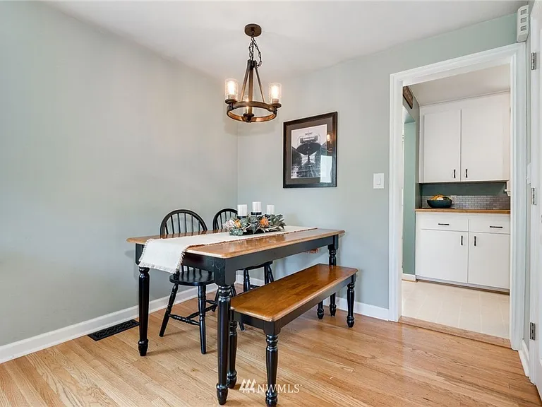 7734 31st Ave SW — Photo 5