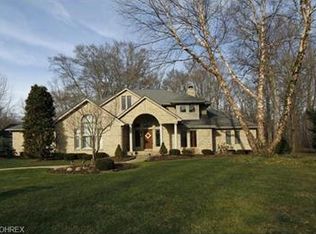 3077 Forest Ridge Ct, Akron, OH 44333