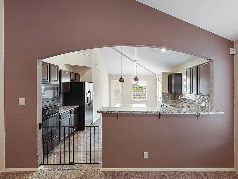 11100 Bullseye St — Photo 6