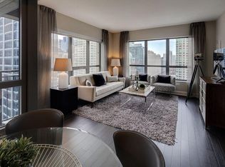435 N Clark St, Chicago, IL 60654