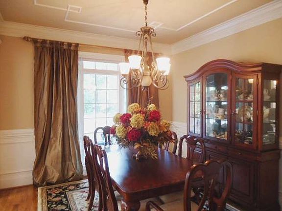 5th image of 3336 Tanglewood Dr