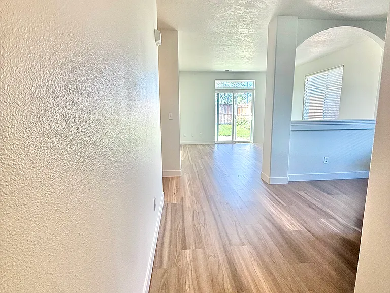 6512 Enzian Falls Dr — Photo 7