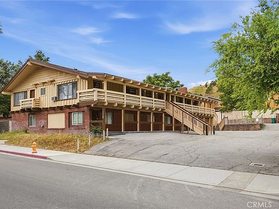 3rd image of 3505 Spring St