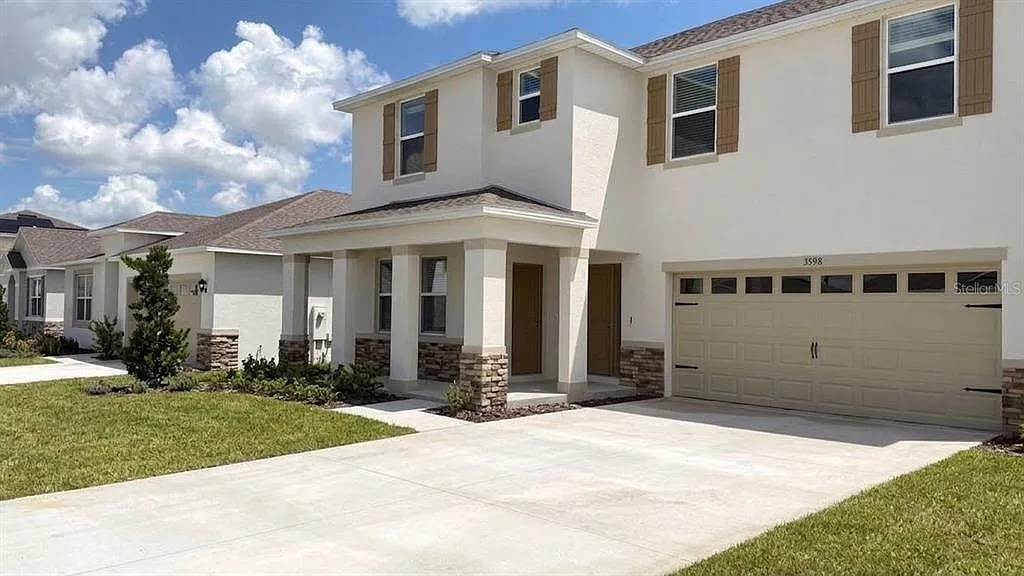 4 bed, 3.5 bath, 2775 sqft, $2,900 — Photo 1