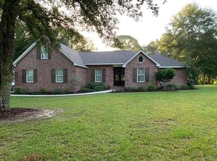 7482 Caraway Rd, Moss Point, MS 39562