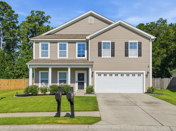 523 Nandina Dr, Goose Creek, SC 29445
