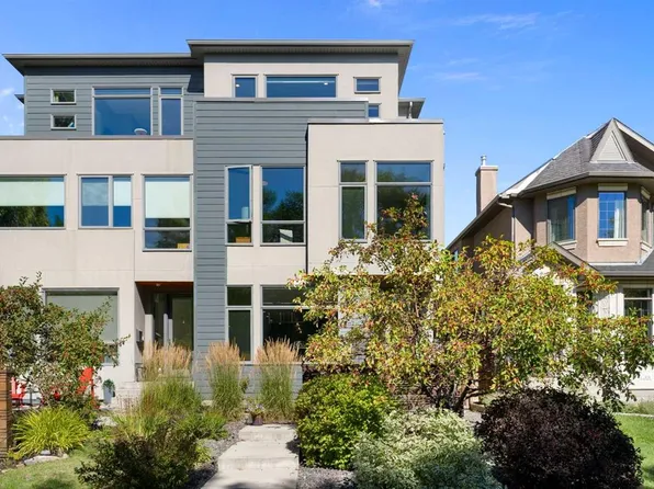 2106 S 27th Ave SW, Calgary, AB T2T 1H7