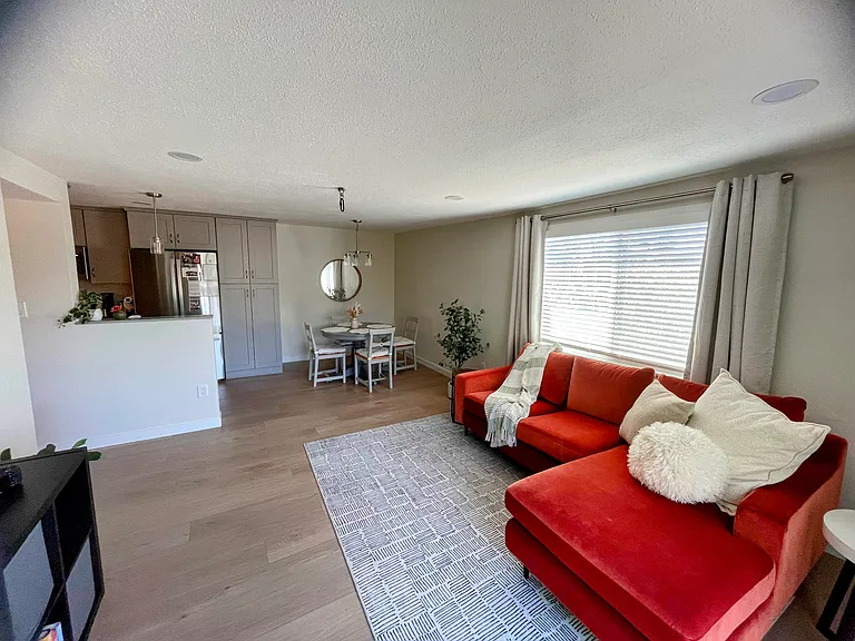 249 E Highline Cir #301 — Photo 3