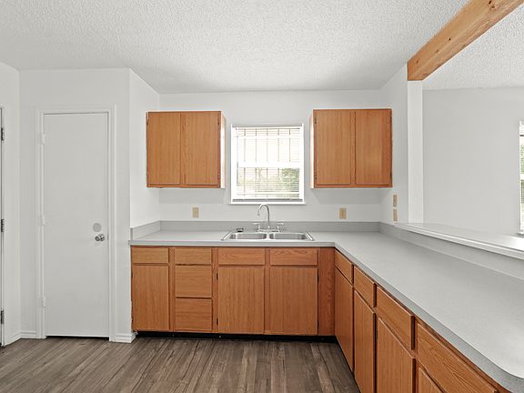 4th image of 3525 Le Badie St