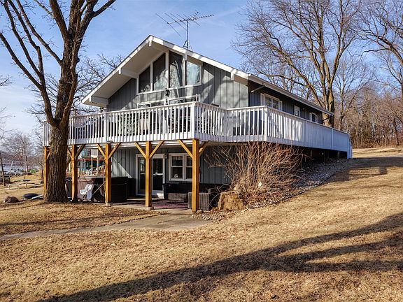 3rd image of 4187 Panorama Dr