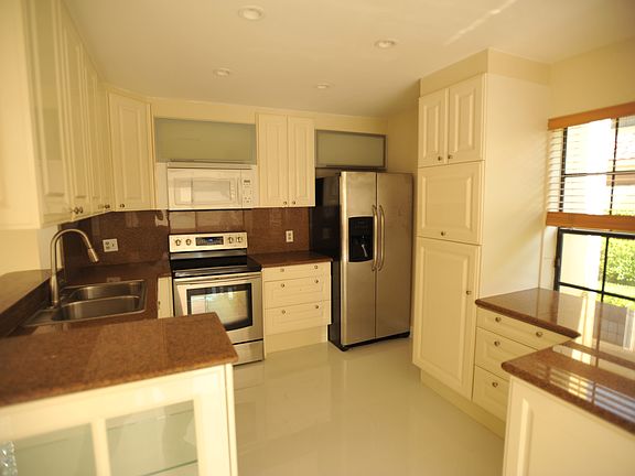 5th image of 20911 Leeward Ct #2444