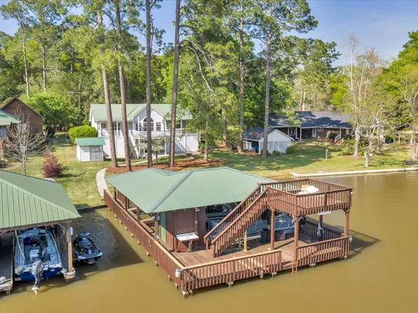 676 Cork Ferry Rd, Cordele, GA 31015