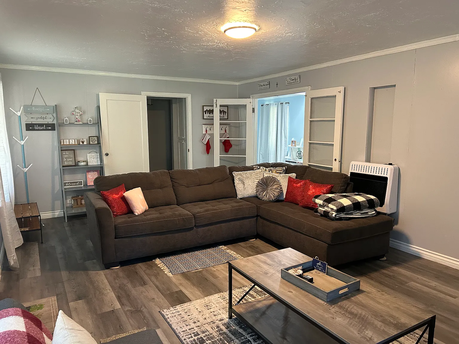3 bed, 1565 sqft, $2,800 — Photo 3