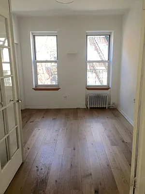 Rented by Warren T Real Estate Corp. | media 5