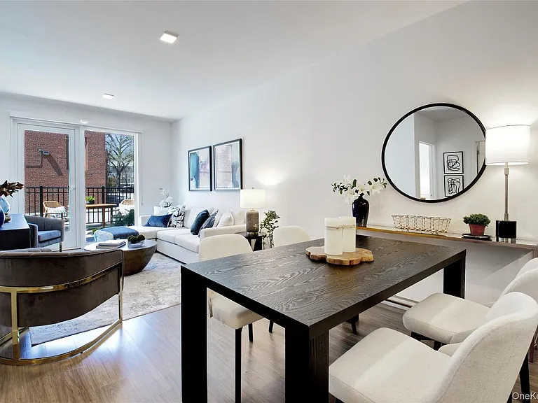 333 Warner Ave #208 — Photo 5