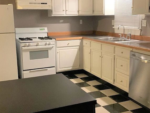 5th image of 45 Franklin St #1