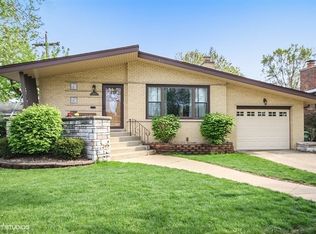 5257 W 102nd St, Oak Lawn, IL