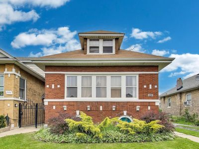 5042 W Wolfram St, Chicago, IL, 60641