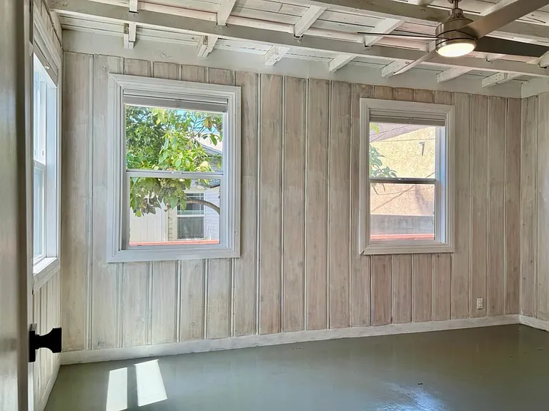 2927 S West View St #1 — Photo 30