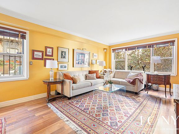 4th image of 415 E 52nd St APT 2EA