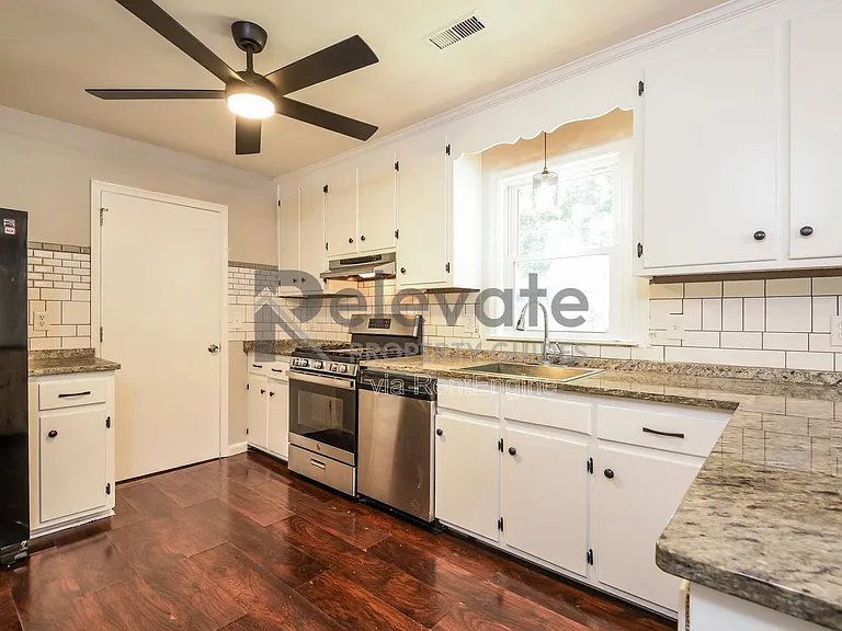 523 Petty St — Photo 7