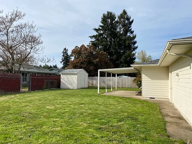 215 44th Ave SE — Photo 14