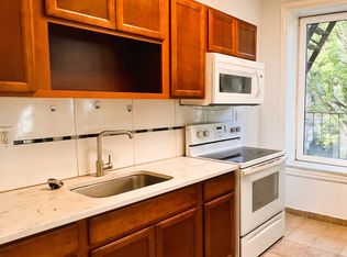 61-12 Woodbine St #2B, Ridgewood, NY 11385
