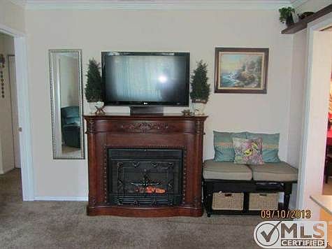 5th image of 14421 Lakeside St