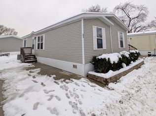 51 Cedar Ln #51CE, Justice, IL 60458