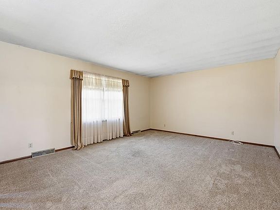 5th image of 2322 N 74th St