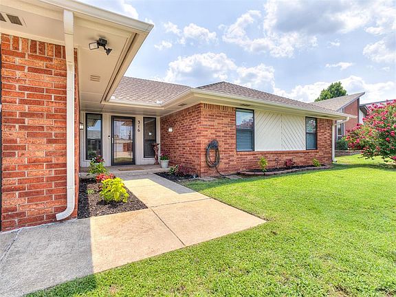 3rd image of 316 E Grand Teton Ct