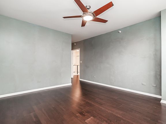 5th image of 21 W Chestnut St APT 1602