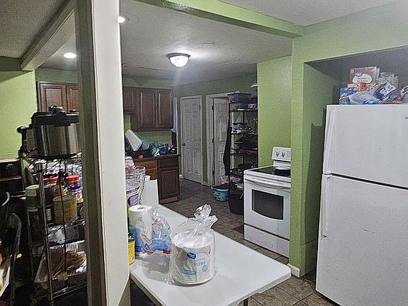 3rd image of 5220 E 40th Ter