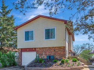 210 Mill Stream Dr, Bolingbrook, IL 60440