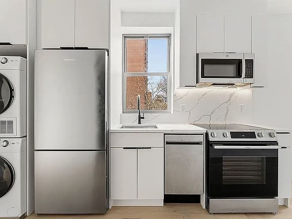 2nd image of 338 Wilson Ave APT 2R