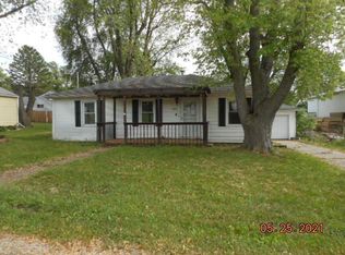 207 W Maple St, Washburn, IL 61570