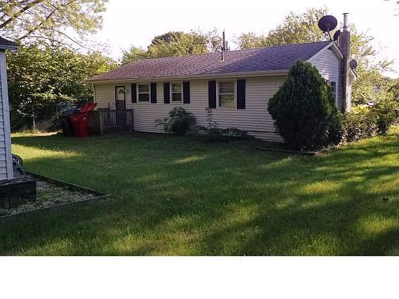 5th image of 97 Coral Ave
