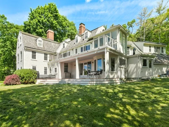 301 Summer St, Manchester, MA 01944